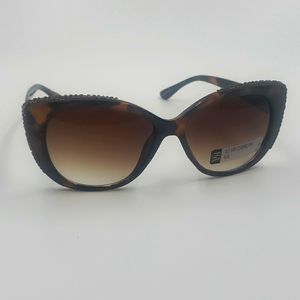 Dana Buchman sunglasses